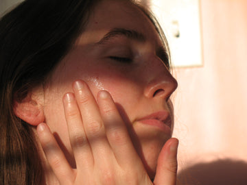 Naturally Clarifying Facial Oil – Herbal Blend for Oily, Congested & Sensitive Skin